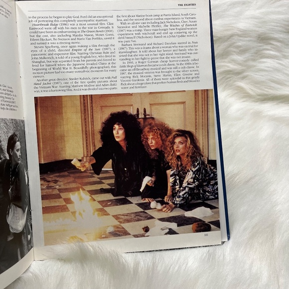 Vintage The Best of Warner Bros by Thomas G. Aylesworth - Picture 6 of 7